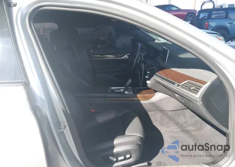 2020 BMW 740I z USA, uszkodzony, nr VIN WBA7T2C02LGL17400